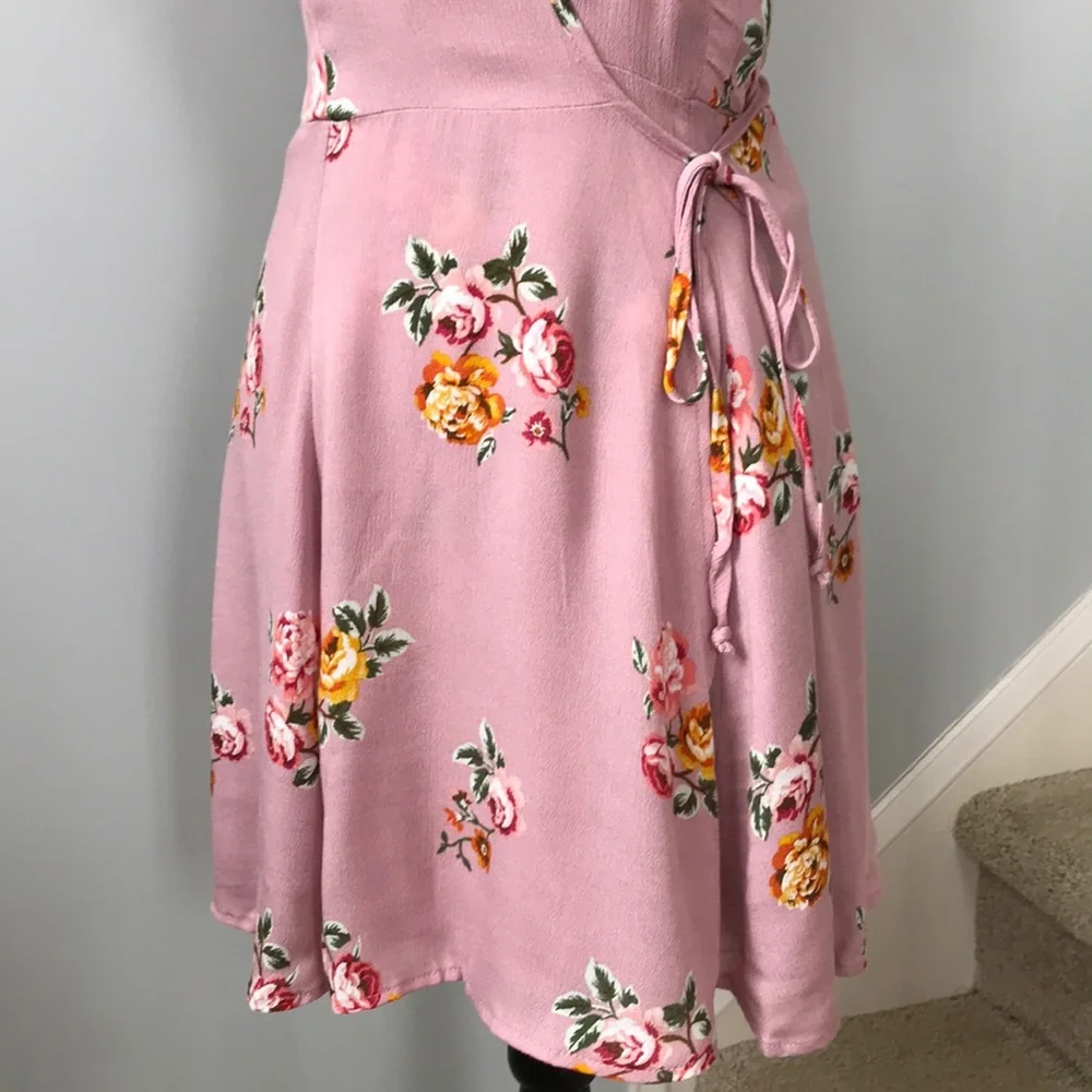 Mauve Floral Wrap Dress - Picture 3 of 7